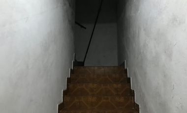 VENTA CASA  3 AMB EN BERNAL CON COCHERA DOBLE
