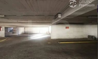 Estacionamiento en Venta en Merced  Miraflores
