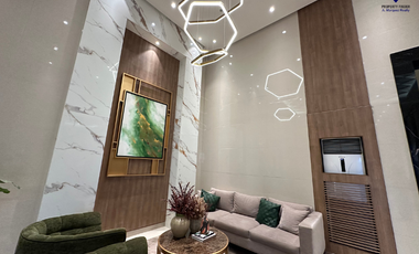 For Sale Chelsea Parkplace |Corner Unit 2-Bedroom w/ Balcony| Below Market Value