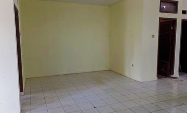 Rumah Bagus Siap Huni Lokasi Strategis Dekat Pusat Kota