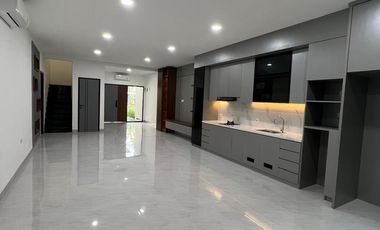 Disewakan Rumah Cluster Taman Dago Lippo Cikarang