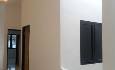 DIJUAL RUMAH BARU TENGAH KOTA BERNUANSA MINIMALIS LOKASI SUMBER REJO