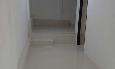 DIJUAL RUMAH BARU TENGAH KOTA BERNUANSA MINIMALIS LOKASI SUMBER REJO