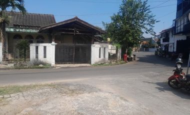 Turun Harga !!!  Dijual Cepat Tanah Hook Bonus Rumah Tua Bebas Banjir