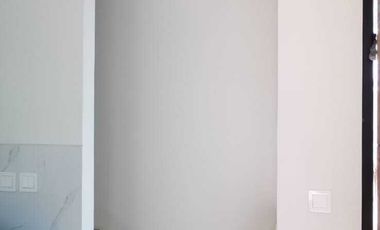 JUAL Rumah 2 Lantai Uptown Lippo Cikarang Siap Huni 3 Kamar Tidur Rapi