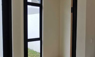 JUAL Rumah 2 Lantai Uptown Lippo Cikarang Siap Huni 3 Kamar Tidur Rapi