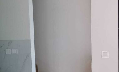 JUAL Rumah 2 Lantai Uptown Lippo Cikarang Siap Huni 3 Kamar Tidur Rapi
