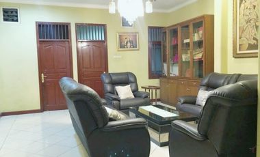 HUNIAN STRATEGIS 4 KAMAR – HANYA 7 MENIT KE TOL CISALAK