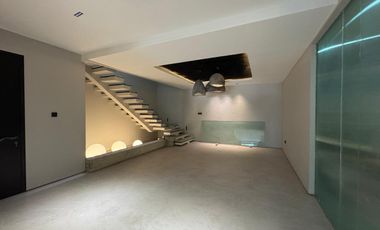 Rumah baru Alam Sutera 3 Lantai depan taman Bisa KPR