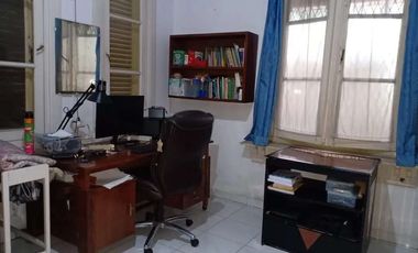 Dijual bangunan peninggalan Belanda lokasi strategis di Dago