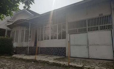 Dijual bangunan peninggalan Belanda lokasi strategis di Dago