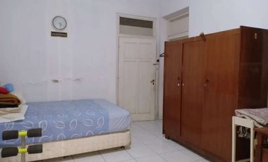 Dijual bangunan peninggalan Belanda lokasi strategis di Dago