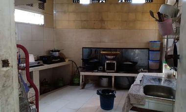 Dijual bangunan peninggalan Belanda lokasi strategis di Dago