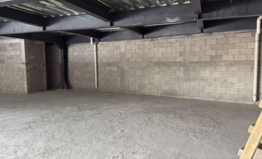 Local comercial en Renta a estrenar