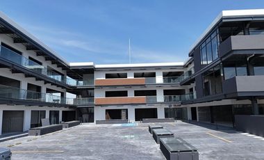 Local comercial en Renta a estrenar