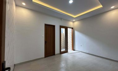 Dikontrakkan 2 Unit Rumah Baru Di Jalan Tukad Balian Utara Renon