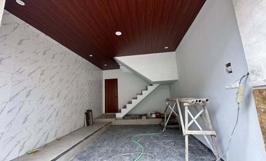 Dikontrakkan 2 Unit Rumah Baru Di Jalan Tukad Balian Utara Renon