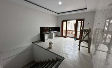 Dikontrakkan 2 Unit Rumah Baru Di Jalan Tukad Balian Utara Renon