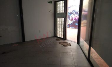 Local AZA5 en renta, Roof Garden del Centro Comercial Interlomas