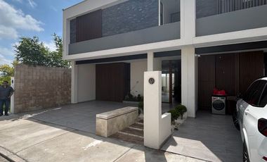 CASA EN VENTA ZONA COUNTRY VILLAHERMOSA