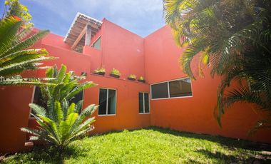 Casa en Venta en Colinas de San Javier de 636m2