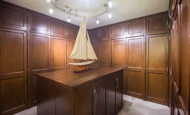 Casa en Venta en Colinas de San Javier de 636m2