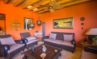 Casa en Venta en Colinas de San Javier de 636m2