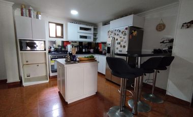 APARTAMENTO AMOBLADO EN ARRIENDO POR AGENCIA