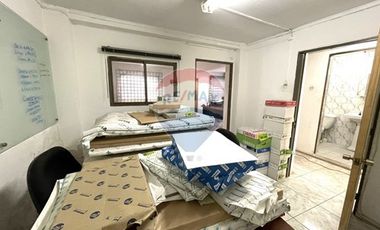 Galpón, Bodega y Oficinas en Sector privilegiado!