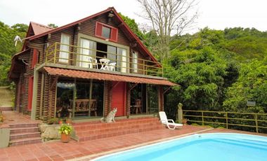 VENTA de CASAS en LA MESA