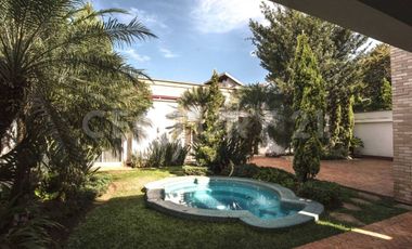 Se alquila Lujosa Casa en la Flora, Cali