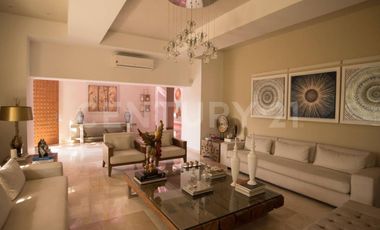 Se alquila Lujosa Casa en la Flora, Cali