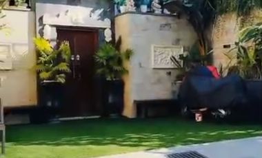 DIJUAL VILLA BARU MUNGIL ANTIQUE 2 LANTAI FULL FURNISH DI JIMBARAN