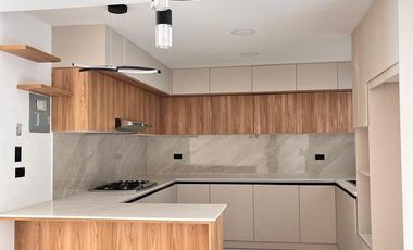 ???? ¡Vive en Confort y Ubicación Privilegiada! Townhouse en Venta – Conjunto Loma Dorada ????