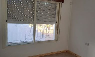 VENTA CASA DE 3 AMBIENTES RECICLADA EN SAN JUSTO