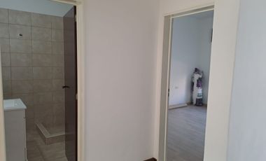VENTA CASA DE 3 AMBIENTES RECICLADA EN SAN JUSTO