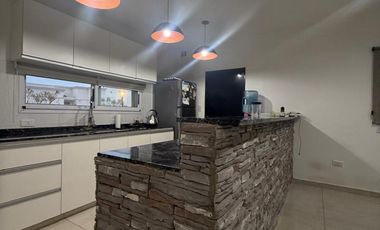 Casa en Pilar del Este