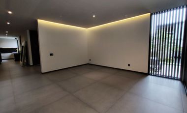 RESIDENCIA EN LOS OLIVOS