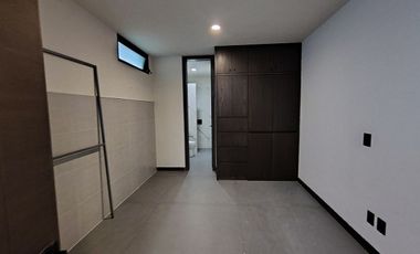 RESIDENCIA EN LOS OLIVOS