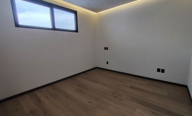 RESIDENCIA EN LOS OLIVOS