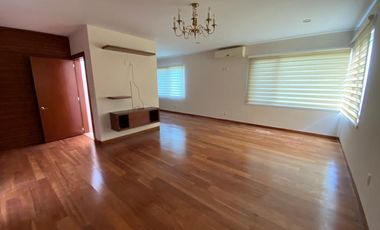 CASA EN RENTA EN COUNTRY CLUB GRAN JARDIN LEON GUANAJUATO