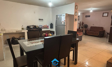 CASA EN VENTA CON LOCAL COMERCIAL, 18 DE MAYO. $1,999,000