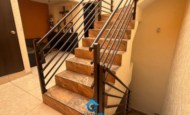 CASA EN VENTA CON LOCAL COMERCIAL, 18 DE MAYO. $1,999,000