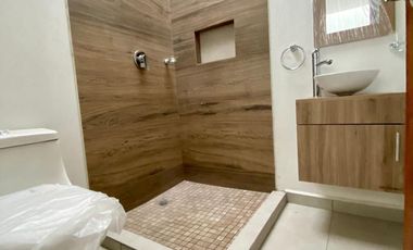 Casa nueva en venta de 3 recámaras en privado Panorámica Morelia $1,977,000