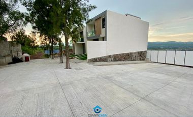 Casa nueva en venta de 3 recámaras en privado Panorámica Morelia $1,977,000