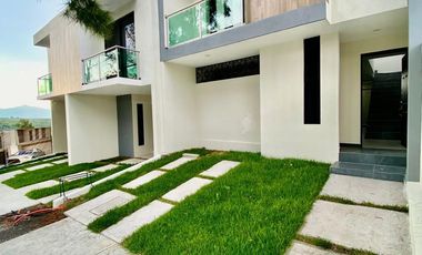 Casa nueva en venta de 3 recámaras en privado Panorámica Morelia $1,977,000