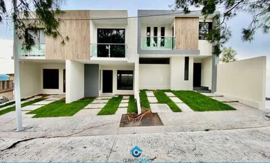Casa nueva en venta de 3 recámaras en privado Panorámica Morelia $1,977,000