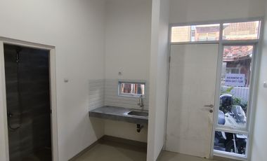 Di jual rumah di pangkalan asem Johar baru jakarta pusat