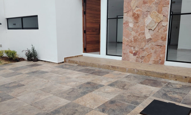 CASA EN RENTA EN FRACCIONAMIENTO PRIVADO VISTA BELLA MORELIA MICHOACAN!!