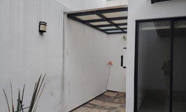 CASA EN RENTA EN FRACCIONAMIENTO PRIVADO VISTA BELLA MORELIA MICHOACAN!!